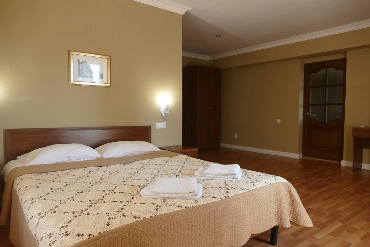 Hotel Abaata Gagra Eksteriør billede